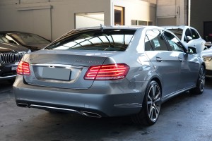 MERCEDES E-CLASS W212 2013-2016 PO FACELIFTINGU CHROMOWANA LISTWA TYLNEGO ZDERZAKA A2128854021