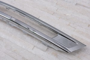 MERCEDES GL X166 2012-2015 PRZED FACELIFTINGIEM CHROMOWANA LISTWA KRATKI ZDERZAKA PRAWA A1668845422