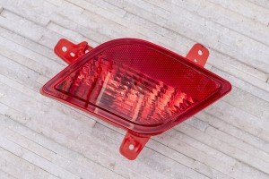 OPEL MOKKA A J13 2012-2016 PRZED FACELIFTINGIEM LAMPA PRZECIWMGIELNA TYLNA LEWA 95418171