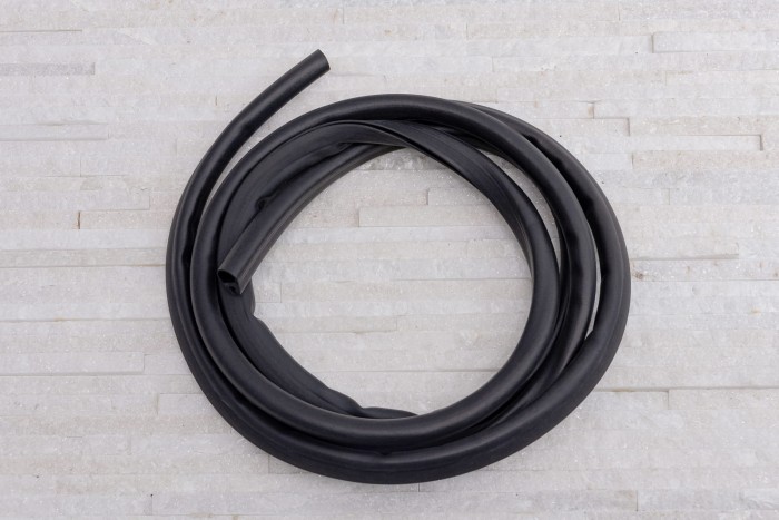 BMW SERIA 5 F10 2009-2017 TYLNA USZCZELKA POKRYWY SILNIKA MASKI 51767019779