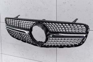 MERCEDES GLC X253 2015-2019 PRZED FACELIFTINGIEM GRILL DIAMOND CZARNY Z KAMERĄ