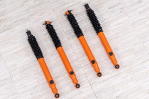 JEEP WRANGLER JK 2007-2018 AMORTYZATORY OLEJOWE DO LIFTU 2,5-3" KOMPLET POMARAŃCZOWE