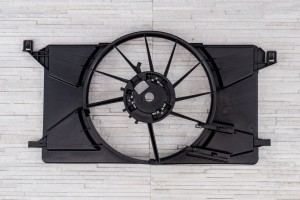FORD FOCUS MK3 III 2010-2018 OBUDOWA WENTYLATORA CHŁODNICY 8V618C607FB