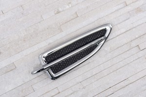 FORD KUGA MK2 II 2013-2016 PRZED FACELIFTINGIEM KRATKA ZAŚLEPKA PRZEDNIEGO BŁOTNIKA PRAWA CJ5416C216AFW