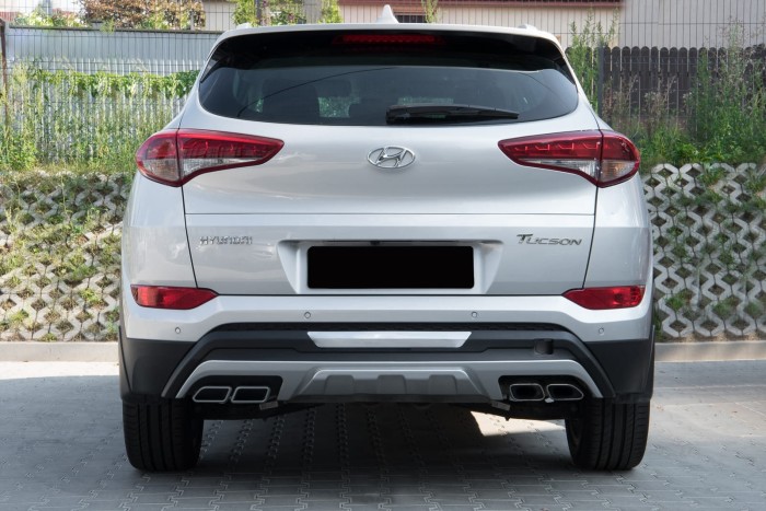 HYUNDAI TUCSON III TL 2015-2018 ATRAPA IMITACJA DODATKOWEGO WYDECHU ZAŚLEPKA ZDERZAKA DO DOKŁADKI 029239