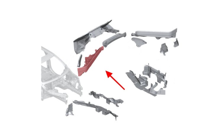 BMW X5 E70 2006-2013 PRZEGRODA PLASTIKOWA KOMORY SILNIKA PRAWA 51717169420