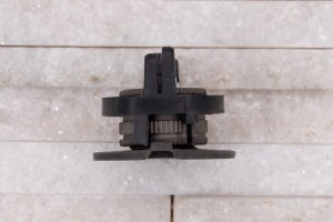 FORD FOCUS MK3 III 2010-2018 MOCOWANIE ŚRUBA REGULACYJNA WZMOCNIENIA CZOŁOWEGO 3M518186A