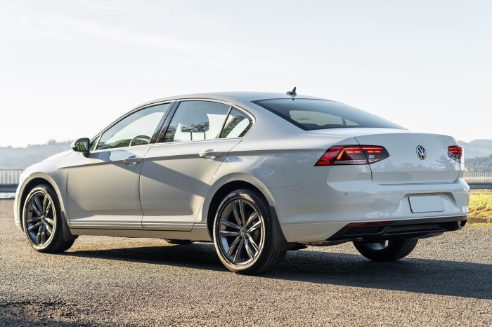 VOLKSWAGEN PASSAT B8 3G 2019+ PO FACELIFTINGU CHLAPACZE