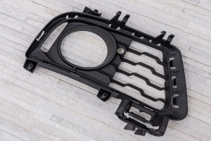 BMW SERIA 3 F34 GRAN TURISMO 2013-2020 ZAŚLEPKA HALOGENU KRATKA ZDERZAKA PRAWA 51118057324