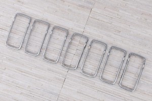 JEEP RENEGADE I BU 2018+ PO LIFTINGU CHROMOWANE WKŁADKI GRILLA 6VQ42TZZAA