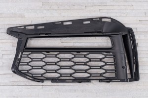 BMW SERIA 5 G30 2017+ KRATKA WLOTU POWIETRZA PRAWA 51118068340 / 51118064964
