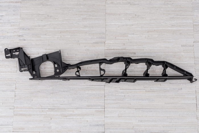 BMW X6 E72 2007-2014 DOLNY WSPORNIK PRZEDNIEGO BŁOTNIKA PRAWY 51127157990