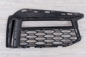BMW SERIA 5 G31 2017+ KRATKA WLOTU POWIETRZA LEWA 51118068339 / 51118064963