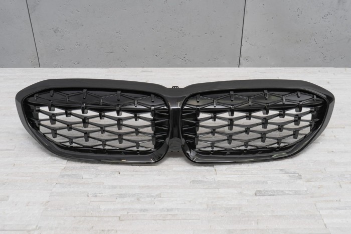 BMW SERIA 3 G21 2018+ TUNINGOWY GRILL PRZEDNI DIAMOND CZARNY ATRAPA NERKI