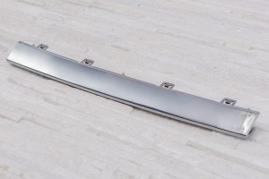 HYUNDAI TUCSON IV NX4 2020+ CHROMOWANA LISTWA DOLNEJ KRATKI ZDERZAKA ŚRODKOWA 86569N7010