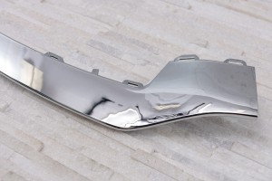 MERCEDES E-CLASS C207 COUPE 2014-2017 PO FACELIFTINGU CHROMOWANA LISTWA PRZEDNIEGO ZDERZAKA PRAWA A2078850874