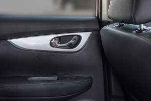 NISSAN QASHQAI II J11 2014-2021 SATYNOWE NAKŁADKI DRZWI WOKÓŁ KLAMEK