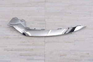 MERCEDES E-CLASS C207 COUPE 2014-2017 PO FACELIFTINGU CHROMOWANA LISTWA PRZEDNIEGO ZDERZAKA LEWA A2078850774