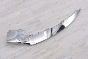 MERCEDES E-CLASS C207 COUPE 2014-2017 PO FACELIFTINGU CHROMOWANA LISTWA PRZEDNIEGO ZDERZAKA LEWA A2078850774