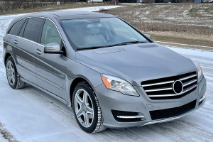 MERCEDES R-CLASS W251 2009-2013 PO FACELIFTINGU CHROMOWANA LISTWA KRATKI PRZEDNIEGO ZDERZAKA LEWA A2518853023