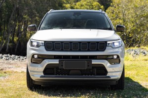 JEEP COMPASS II MP 2020+ PO FACELIFTINGU KRATKA PRZEDNIEGO ZDERZAKA ZAŚLEPKA HALOGENU LEWA 6ZH33TZZAA