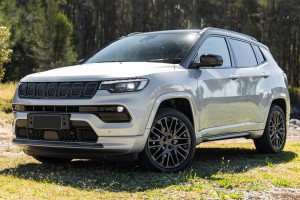 JEEP COMPASS II MP 2020+ PO FACELIFTINGU KRATKA PRZEDNIEGO ZDERZAKA ZAŚLEPKA HALOGENU LEWA 6ZH33TZZAA
