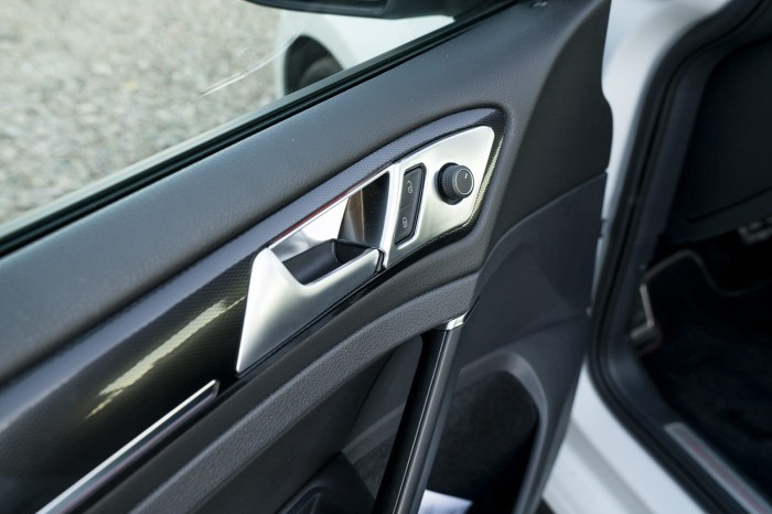 VOLKSWAGEN GOLF 7 VII 5G 2012-2020 NAKŁADKI NA KLAMKI WEWNĘTRZNE