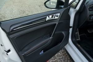 VOLKSWAGEN GOLF 7 VII 5G 2012-2020 NAKŁADKI NA KLAMKI WEWNĘTRZNE