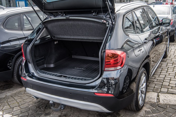 BMW X1 E84 2009-2015 PÓŁKA BAGAŻNIKA