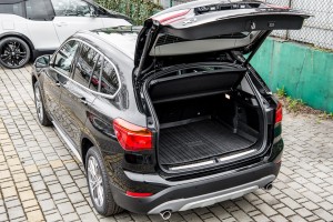 BMW X1 F48 2016-2022 PÓŁKA BAGAŻNIKA 51467378621