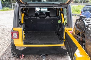 JEEP WRANGLER JL 2018+ 4D Z SUBWOOFEREM MATA BAGAŻNIKA
