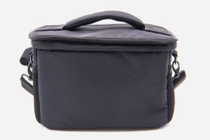 MAŁA TORBA NA APARAT FOTOGRAFICZNY Z PRZEGRODAMI