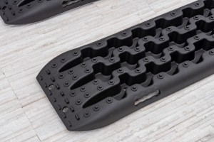 JEEP WRANGLER TRAPY PIASKOWE BŁOTNE NAJAZD ANTYPOŚLIZGOWY OFF-ROAD KOMPLET 2 SZTUK