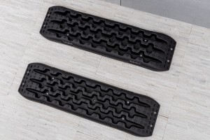 JEEP WRANGLER TRAPY PIASKOWE BŁOTNE NAJAZD ANTYPOŚLIZGOWY OFF-ROAD KOMPLET 2 SZTUK