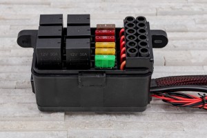 SUZUKI JIMNY ZESPÓŁ PRZEŁĄCZNIKÓW OFFROAD LED PANEL 6 PRZEWODÓW