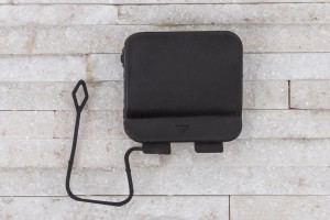 BMW SERIA 7 F01 2008-2015 ZAŚLEPKA HAKA PRZEDNIEGO ZDERZAKA 51117210880