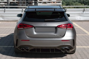 MERCEDES A-CLASS W177 2018-2023 HATCHBACK PRZED FACELIFTINGIEM DYFUZOR TYLNY ZESTAW STYLIZUJĄCY NA AMG A45
