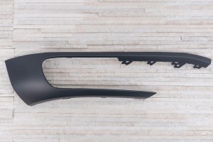 VOLKSWAGEN TOUAREG II 7P 2014-2018 PO FACELIFTINGU RAMKA PRZEDNIEJ LAMPY PRZECIWMGIELNEJ PRAWA 7P6807490H