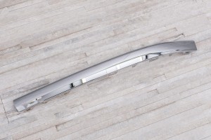 VOLKSWAGEN TOUAREG II 7P 2014-2018 PO FACELIFTINGU CHROMOWANA LISTWA PRZEDNIEGO ZDERZAKA LEWA 7P68532532ZZ