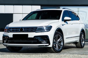 VOLKSWAGEN TIGUAN II R-LINE 2016+ ZAŚLEPKA SPRYSKIWACZA REFLEKTORA LEWA 5NA807937
