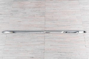 VOLKSWAGEN TOUAREG II 7P 2014-2018 PO FACELIFTINGU CHROMOWANA LISTWA TYLNEGO ZDERZAKA ŚRODKOWA 7P685383