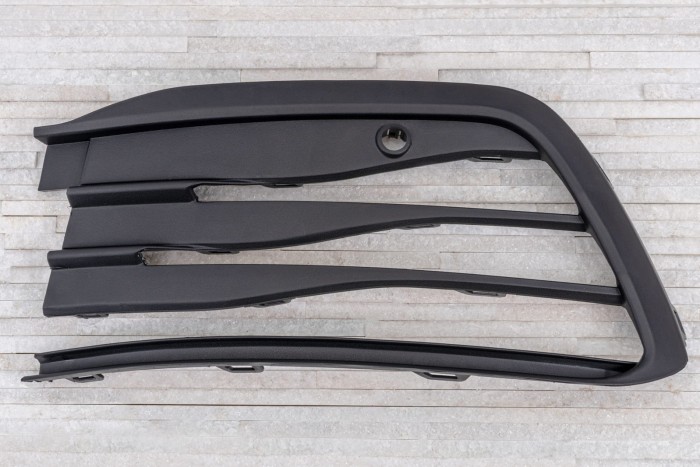 VOLKSWAGEN GOLF 8 VIII 5H 2020+ KRATKA PRZEDNIEGO ZDERZAKA LEWA 5H0853665J