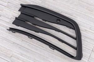 VOLKSWAGEN GOLF 8 VIII 5H 2020+ KRATKA PRZEDNIEGO ZDERZAKA LEWA 5H0853665J