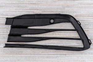 VOLKSWAGEN GOLF 8 VIII 5H 2020+ KRATKA PRZEDNIEGO ZDERZAKA PRAWA 5H0853666J