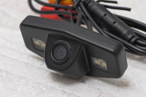 HONDA CITY V GM2 2008-2013 KAMERA COFANIA FULL HD DYNAMICZNE LINIE ZINTEGROWANA Z LAMPĄ TABLICY