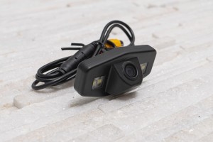 HONDA CITY V 2008-2013 KAMERA COFANIA Z LAMPĄ