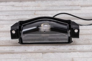 MAZDA 2 II DE 2007-2014 LAMPA TYLNEJ TABLICY REJESTRACYJNEJ BBM451274B