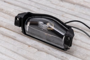MAZDA 2 II DE 2007-2014 LAMPA TYLNEJ TABLICY REJESTRACYJNEJ BBM451274B