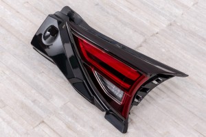 MAZDA CX-5 II KF 2017-2021 PRZED FACELIFTINGIEM LAMPA KLAPY TYLNEJ LED PRAWA KB8A513F0B