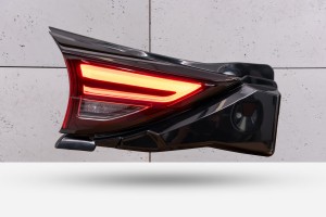 MAZDA CX-5 II KF 2017-2021 PRZED FACELIFTINGIEM LAMPA KLAPY TYLNEJ LED LEWA KB8A513G0B